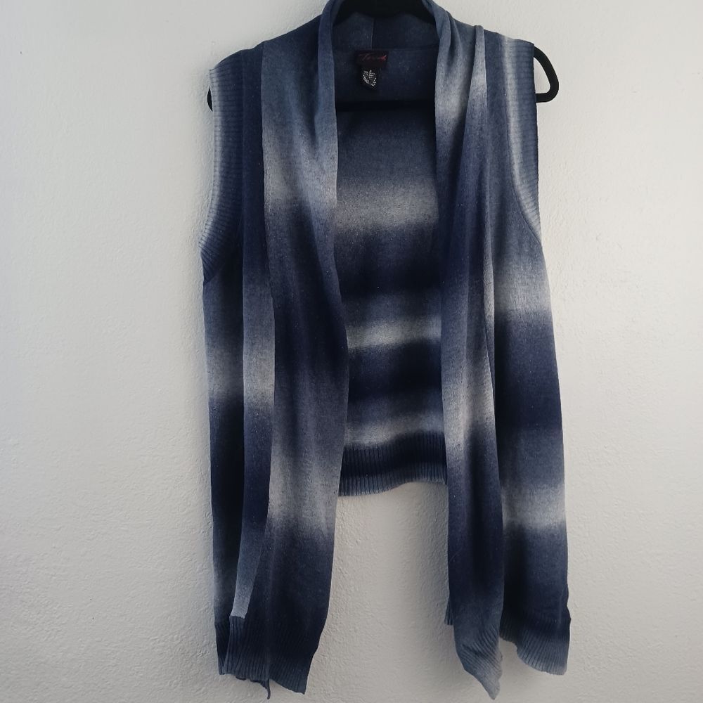 Torrid blue Ombre open front high low  vest size 2X